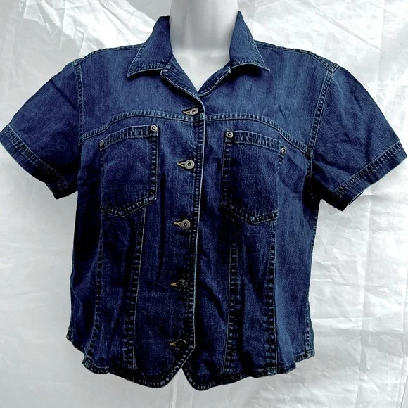Liz Claiborne Lizwear Women's light Blue Button Front Denim Jean Jacket Petite M - Picture 2 of 10